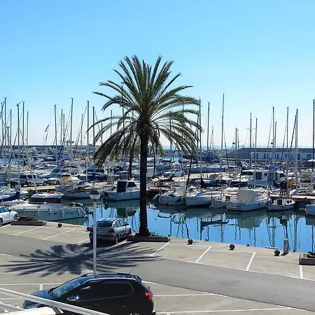 Catalina Port & -3 Apartment *